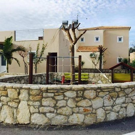 Cretamos Seaside Villas كيساموس المظهر الخارجي الصورة