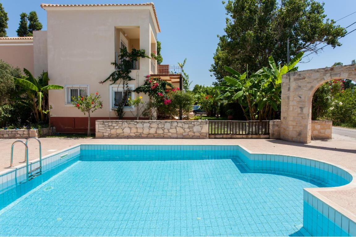Cretamos Seaside Villas كيساموس المظهر الخارجي الصورة