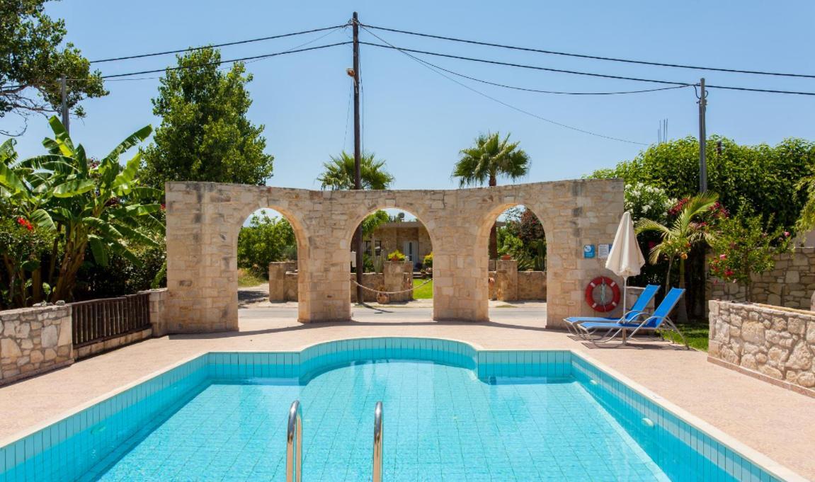 Cretamos Seaside Villas كيساموس المظهر الخارجي الصورة